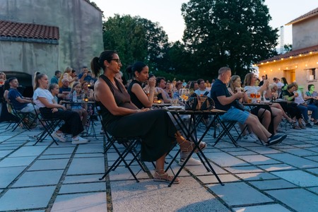 XOD-PRESS-Eva Boto – OBARVAJ SVET Z LJUBEZNIJO-11